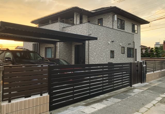 こだわり抜いた間取りとクロスのお住まい