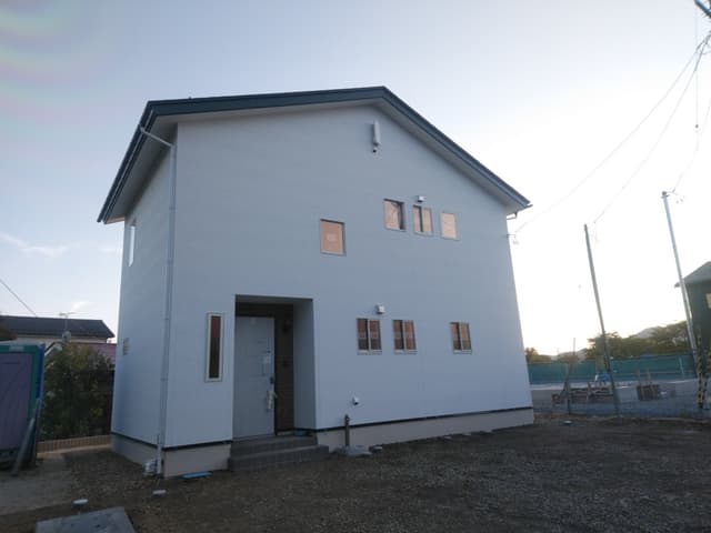 カラフル内装とこだわりスペースのある住まい