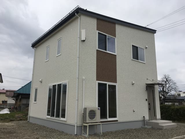 収納も充実ナチュラルカラーのお住まい