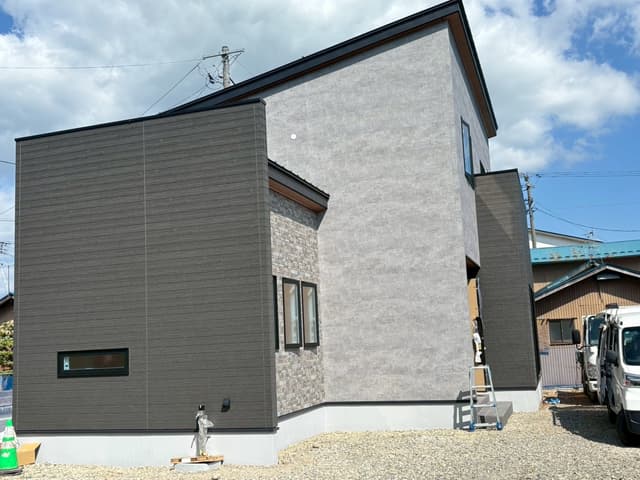 デザインと機能性を両立した白基調の住まい🏠